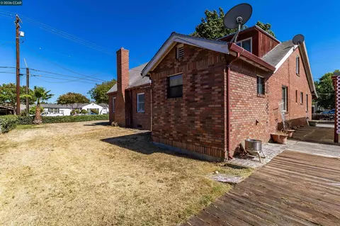 Exterior - 1505 Parker Ave, Tracy, CA 95376 photo 8 of 12