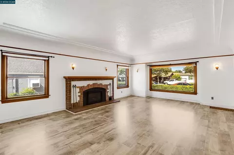 Living - 1505 Parker Ave, Tracy, CA 95376 photo 1 of 6
