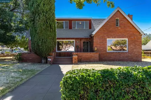 Exterior - 1505 Parker Ave, Tracy, CA 95376 photo 2 of 12