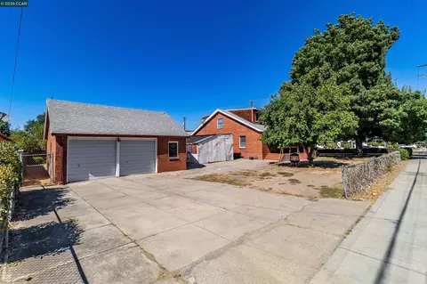 Exterior - 1505 Parker Ave, Tracy, CA 95376 photo 5 of 12