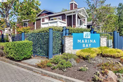 135 Bayside Ct, Richmond, CA 94804