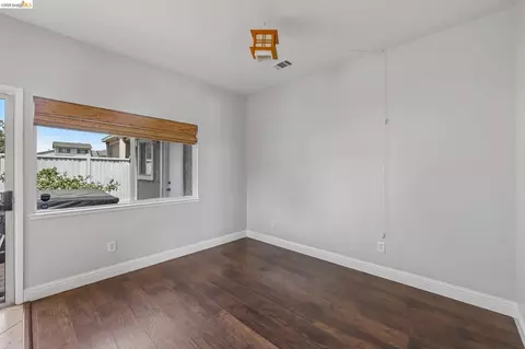 Other - 807 Myrtle St, Oakland, CA 94607 photo 1 of 8