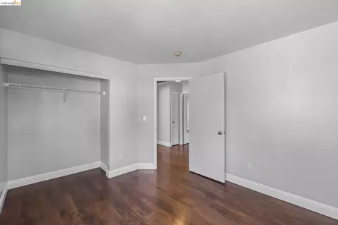 Bedroom - 807 Myrtle St, Oakland, CA 94607 photo 2 of 4