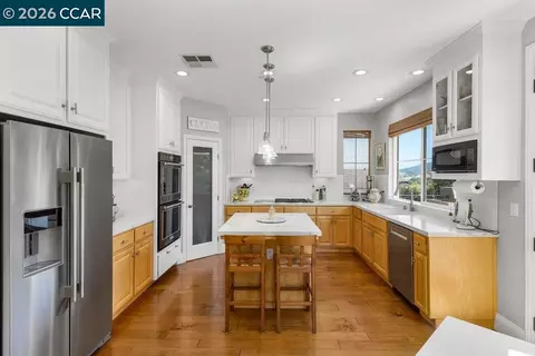 Kitchen - 11183 Brittany Ln, Dublin, CA 94568 photo 2 of 7