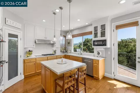 Kitchen - 11183 Brittany Ln, Dublin, CA 94568 photo 3 of 7
