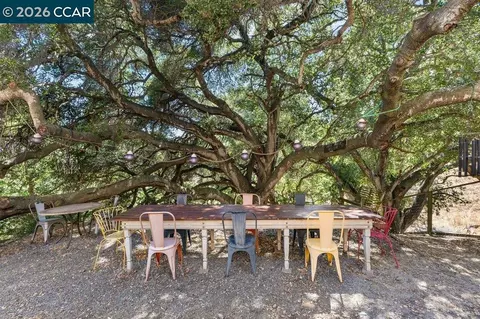 Dining - 11183 Brittany Ln, Dublin, CA 94568 photo 2 of 2