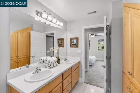 Bath - 11183 Brittany Ln, Dublin, CA 94568 photo 5 of 5