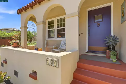 Exterior - 270 E 15th, Pittsburg, CA 94565 photo 6 of 11