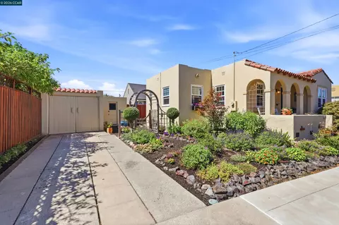 Exterior - 270 E 15th, Pittsburg, CA 94565 photo 2 of 11