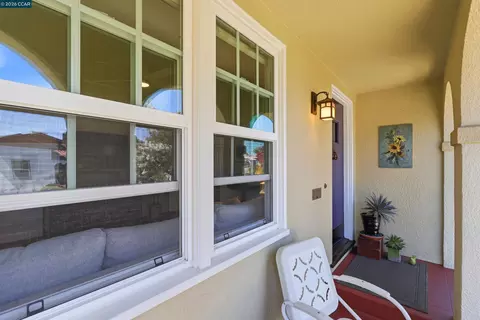Exterior - 270 E 15th, Pittsburg, CA 94565 photo 8 of 11