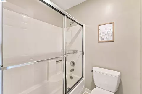 Bath - 201 Ada Ave #6, Mountain View, CA 94043 photo 5 of 5