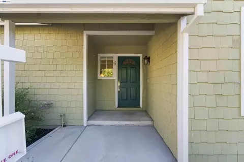 Exterior - 201 Ada Ave #6, Mountain View, CA 94043 photo 2 of 10