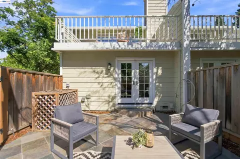 Exterior - 201 Ada Ave #6, Mountain View, CA 94043 photo 6 of 10