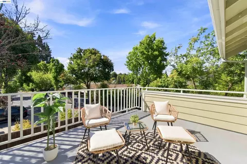 Exterior - 201 Ada Ave #6, Mountain View, CA 94043 photo 3 of 10