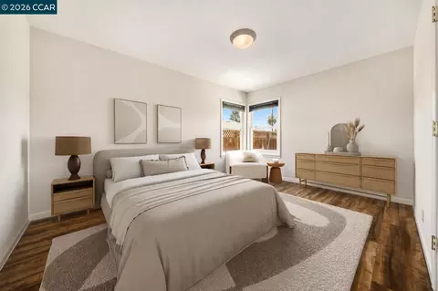 Bedroom - 3644 Walnut Ave, Concord, CA 94519 photo 3 of 6