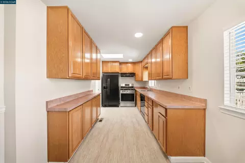 Kitchen - 3644 Walnut Ave, Concord, CA 94519 photo 1 of 2