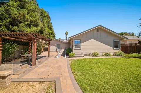 Exterior - 3644 Walnut Ave, Concord, CA 94519 photo 9 of 12