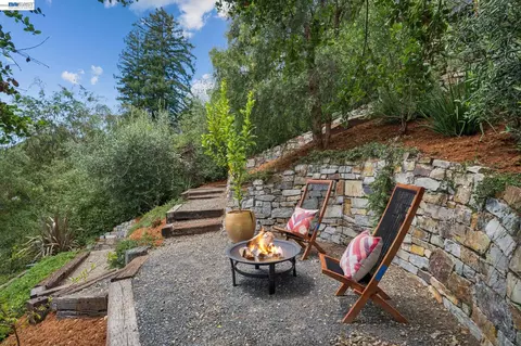 Exterior - 8 Maybeck Twin Dr, Berkeley, CA 94708 photo 10 of 16