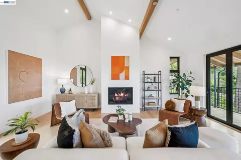 Living - 8 Maybeck Twin Dr, Berkeley, CA 94708 photo 2 of 5