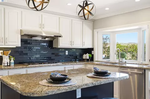 Kitchen - 310 Sunset Dr, Danville, CA 94506 photo 4 of 4