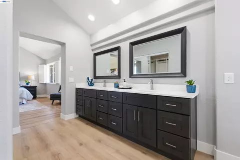 Entry Way - 310 Sunset Dr, Danville, CA 94506 photo 2 of 2