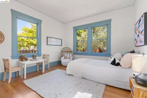 Bedroom - 1644 Ashby Ave, Berkeley, CA 94703 photo 4 of 7