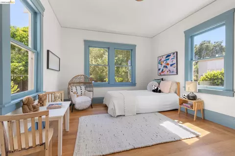 Bedroom - 1644 Ashby Ave, Berkeley, CA 94703 photo 3 of 7