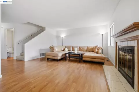 Living - 1701 Calais Ct, Fairview, CA 94541 photo 4 of 4