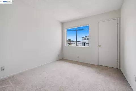 Bedroom - 1701 Calais Ct, Fairview, CA 94541 photo 1 of 8