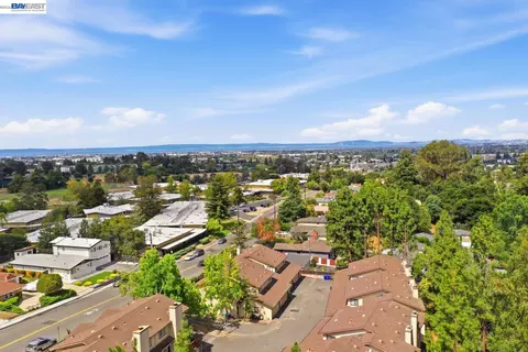 View/Area - 1701 Calais Ct, Fairview, CA 94541 photo 4 of 5