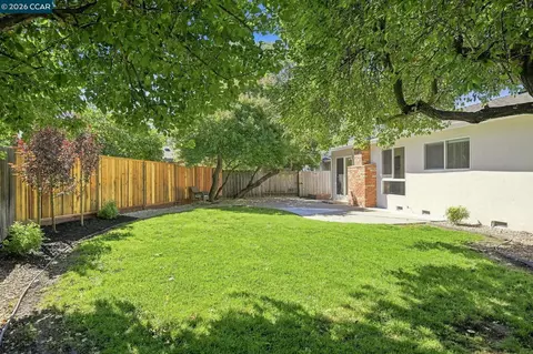 Exterior - 6861 Brighton Dr, Dublin, CA 94568 photo 9 of 10