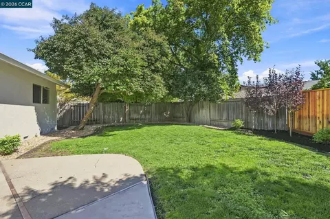 Exterior - 6861 Brighton Dr, Dublin, CA 94568 photo 6 of 10