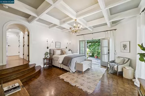 Bedroom - 2388 Vine St, Berkeley, CA 94708 photo 1 of 4