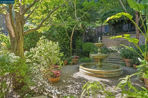Exterior - 2388 Vine St, Berkeley, CA 94708 photo 9 of 16