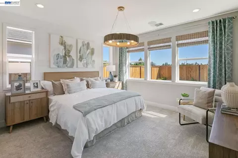 Bedroom - 1049 Briar Ct, Manteca, CA 95336 photo 3 of 4