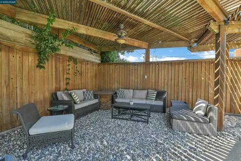 Exterior - 513 Gerard Dr, Lodi, CA 95242 photo 7 of 7