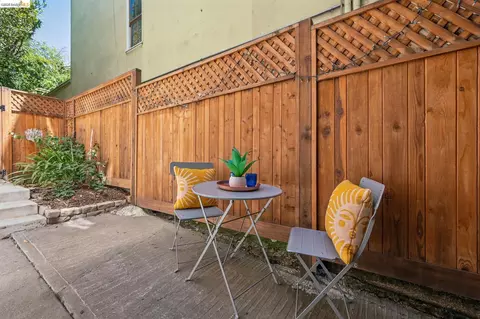 Exterior - 1767 Euclid Ave #2, Berkeley, CA 94709 photo 2 of 4
