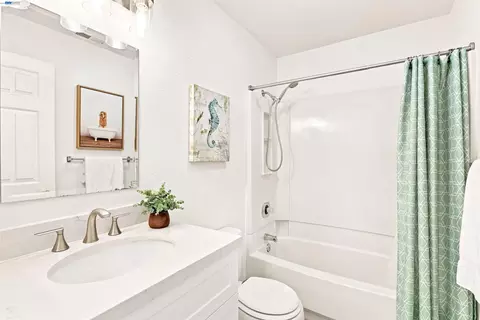 Bath - 526 Arbor Way, Milpitas, CA 95035 photo 2 of 2