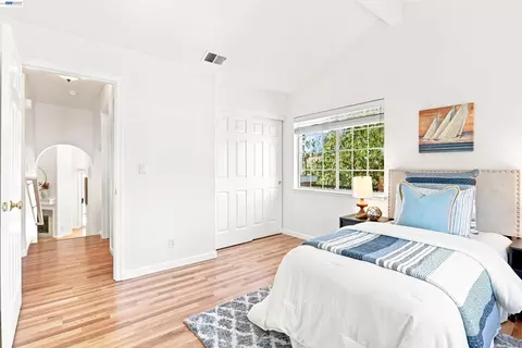 Bedroom - 526 Arbor Way, Milpitas, CA 95035 photo 4 of 4