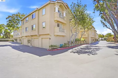 Exterior - 526 Arbor Way, Milpitas, CA 95035 photo 7 of 9