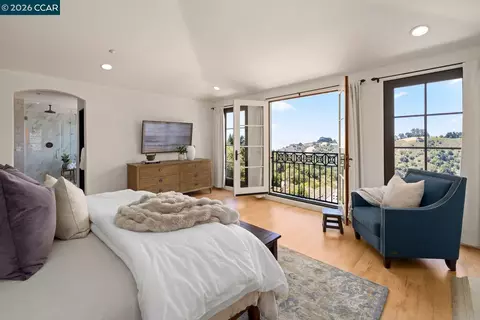 Bedroom - 7174 Norfolk Rd, Berkeley, CA 94705 photo 1 of 6