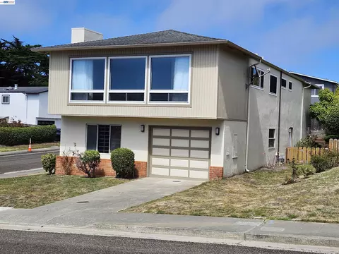 Exterior - 110 Sunshine Dr, Pacifica, CA 94044 photo 3 of 9