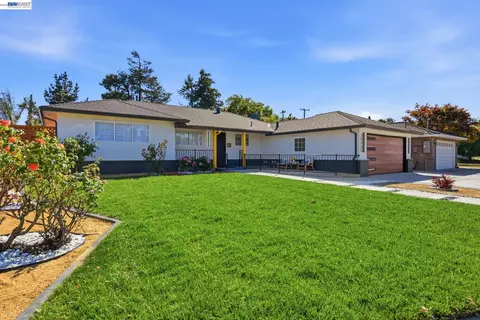 Exterior - 38465 Blacow Rd, Fremont, CA 94536 photo 1 of 14