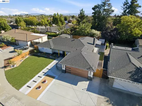 View/Area - 38465 Blacow Rd, Fremont, CA 94536 photo 2 of 19