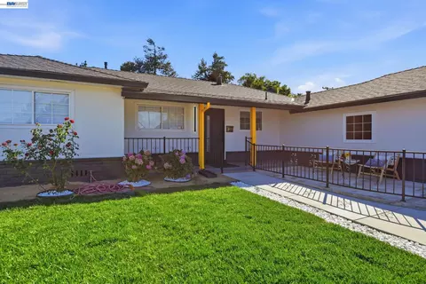 Exterior - 38465 Blacow Rd, Fremont, CA 94536 photo 3 of 14