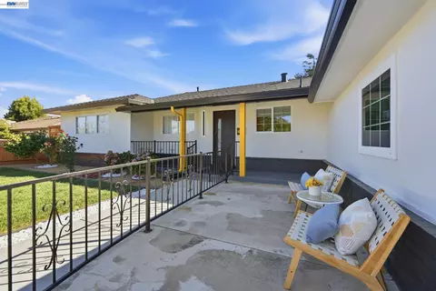Exterior - 38465 Blacow Rd, Fremont, CA 94536 photo 4 of 14