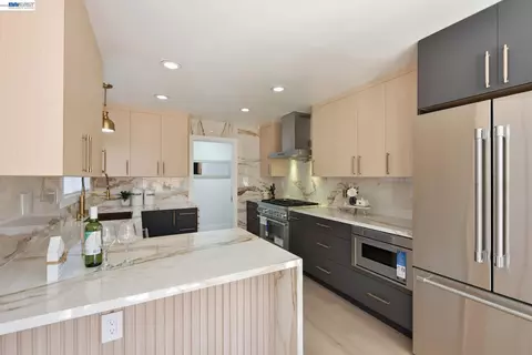 Kitchen - 38465 Blacow Rd, Fremont, CA 94536 photo 1 of 5