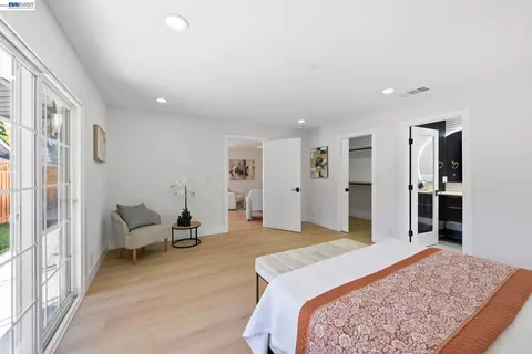 Bedroom - 38465 Blacow Rd, Fremont, CA 94536 photo 4 of 12