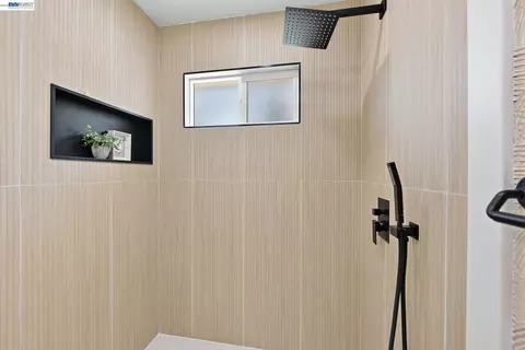 Bath - 38465 Blacow Rd, Fremont, CA 94536 photo 3 of 5
