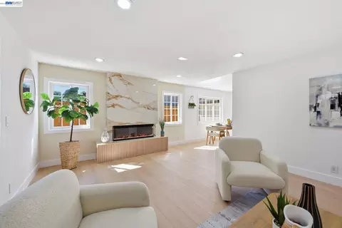 Living - 38465 Blacow Rd, Fremont, CA 94536 photo 4 of 6